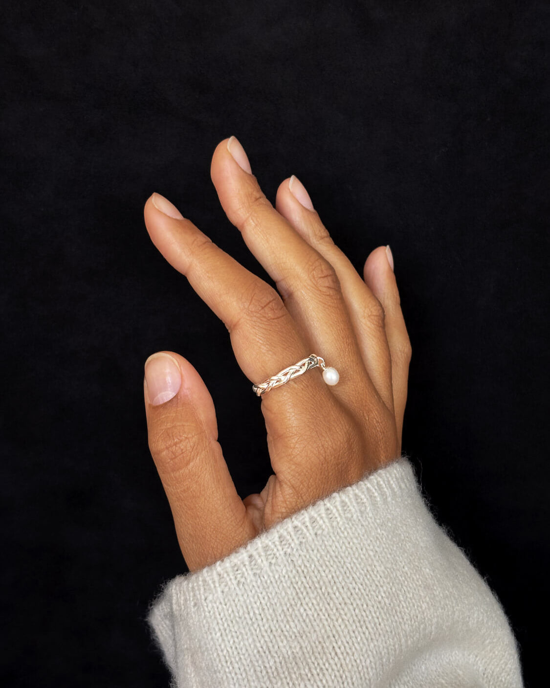 La Mélancolie No. 04 - Braided Silver Pearl Ring