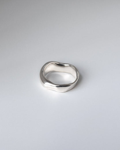 II. An Aeon Ago – Sculptural Silver Ring