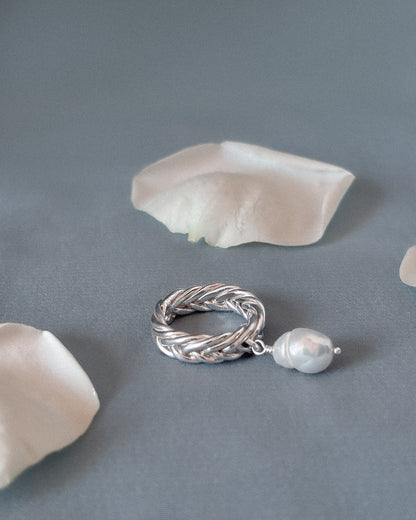 La Mélancolie No. 01 - Braided Baroque Pearl Ring