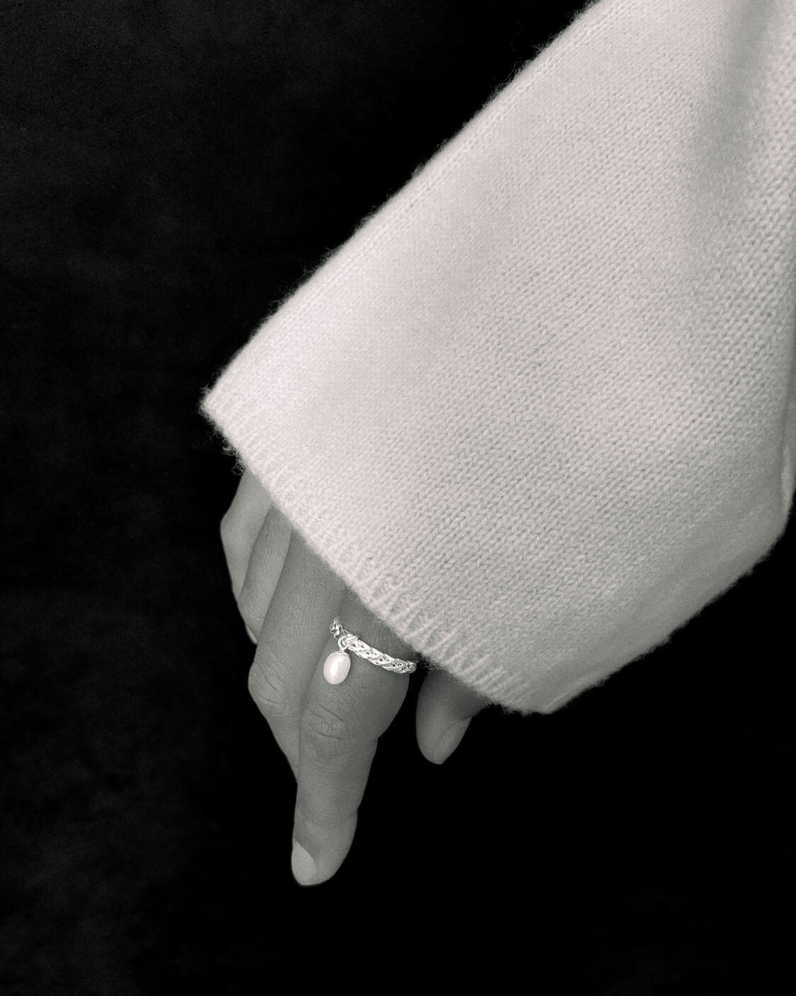 La Mélancolie No. 03 - Braided Silver Pearl Ring