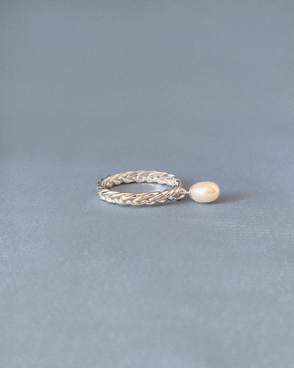 La Mélancolie No. 03 - Braided Silver Pearl Ring